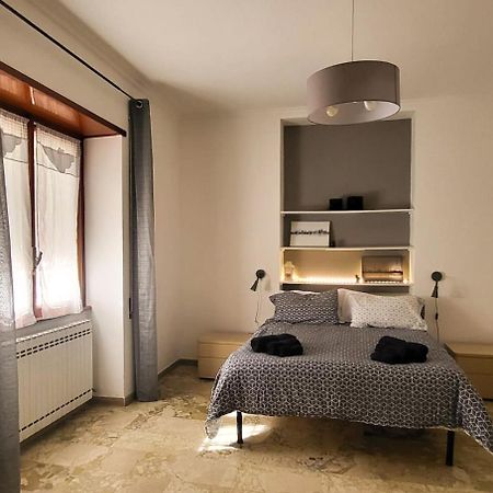3 Sisters House Apartment Рим Екстериор снимка